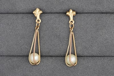 Lot 12 - A 9CT GOLD PEARL SET RING, together with a...