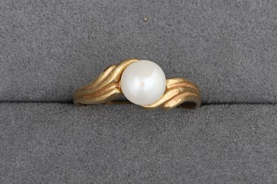 Lot 12 - A 9CT GOLD PEARL SET RING, together with a...