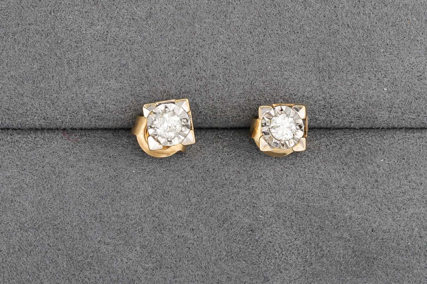 Lot 15 - A PAIR OF DIAMOND STUD EARRINGS, mounted in gold