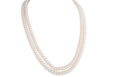 Lot 347 - A DOUBLE ROW OF CULTURED PEARLS, with a 9ct...