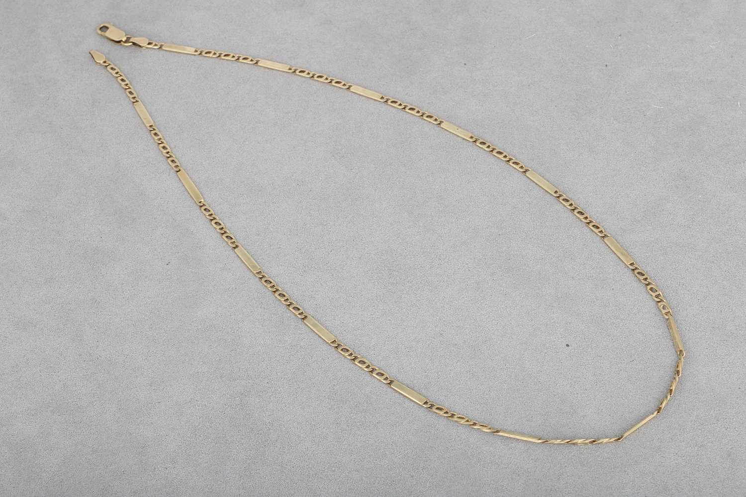 Lot 29 - A 9CT GOLD FANCY LINK NECKLACE, 9.8 g.