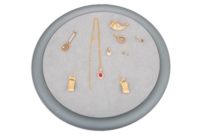 Lot 367 - VARIOUS GOLD CHARMS, pendants etc., gross...