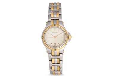 Lot 428 - A LADY'S GUCCI WRISTWATCH, with box