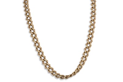 Lot 341 - A VINTAGE 9CT YELLOW GOLD FANCY CURB LINK...