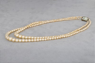 Lot 152 - A SET OF LADY'S POMPADOUR PEARLS, with a stone...