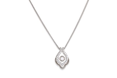 Lot 278 - A DIAMOND SET PENDANT, of cluster form,...
