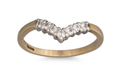 Lot 228 - A DIAMOND SET WISHBONE RING, mounted in 9ct...