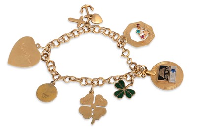Lot 154 - A VINTAGE 14CT DOUBLE LINK BRACELET,...