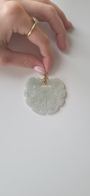 Lot 25 - A JADE PENDANT, 2 x 2"