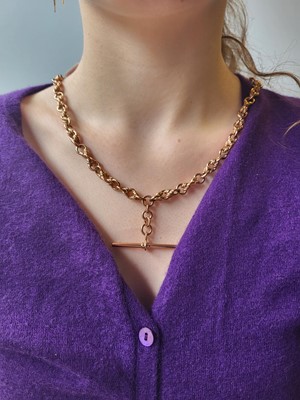Lot 49 - A 9CT GOLD ALBERT CHAIN, with t-bar, 62 g....
