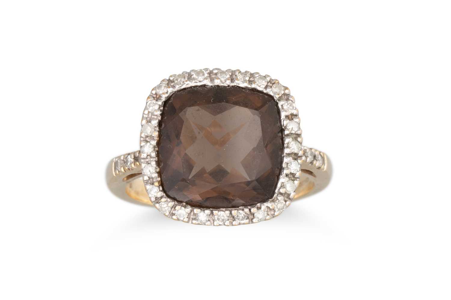 Lot 27 - A SMOKY QUARTZ AND DIAMOND CLUSTER RING,...