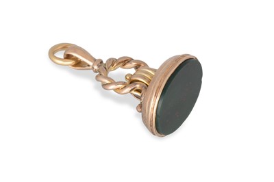 Lot 32 - AN ANTIQUE 9CT GOLD SEAL, set with bloodstone...