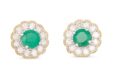 Lot 33 - A PAIR OF EMERALD AND DIAMOND CLUSTER EARRINGS,...