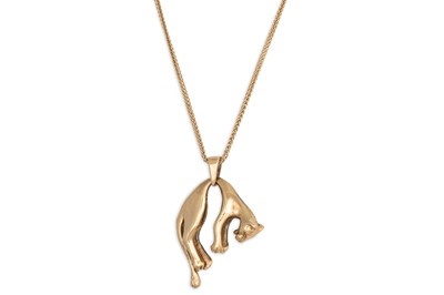 Lot 38 - A 9CT GOLD STONE SET PENDANT, modelled as a...