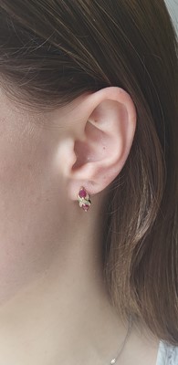 Lot 76 - A PAIR OF DIAMOND AND RUBY EARRINGS, set with...