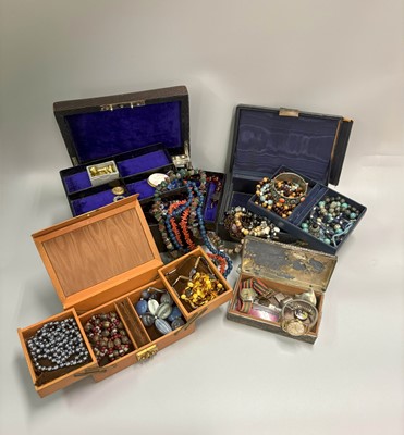 Lot 439 - A COLLECTION OF VINTAGE AND OTHER COSTUME...