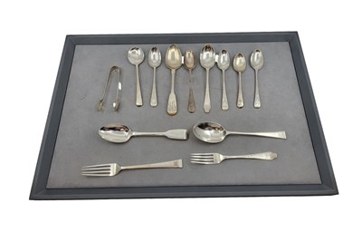 Lot 462 - A MIXED COLLECTION OF ENGLISH AND IRISH SPOONS,...