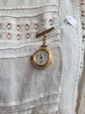 Lot 323 - AN ANTIQUE LADY'S 18CT GOLD OPEN FACED FOB...
