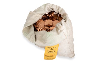 Lot 481 - A £5 MINT BAG OF 1,200 1968 IRISH PENNY COINS,...