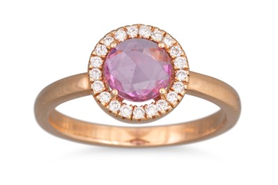 Lot 162 - A PINK SAPPHIRE AND DIAMOND CLUSTER RING,...