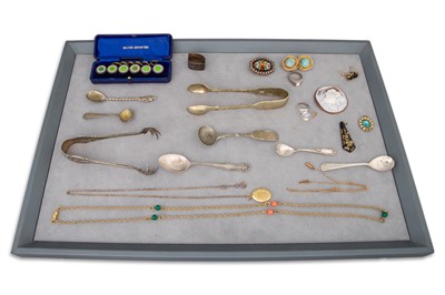 Lot 94 - A COLLECTION OF ANTIQUE AND VINTAGE COSTUME...