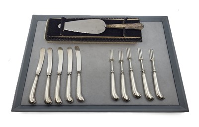 Lot 434 - A SET OF FIVE ANTIQUE SILVER PISTOL GRIP...