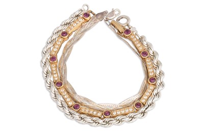 Lot 183 - A SILVER GRADUATED (.925) ROPE LINK NECK CHAIN,...