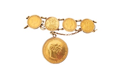 Lot 373 - A BRACELET SET WITH FOUR LOOSE MOUNTED GOLD...