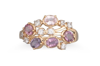 Lot 289 - A TOURMALINE AND WHITE ZIRCON SET CLUSTER RING,...