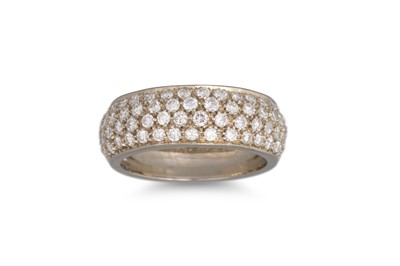 Lot 146 - A FOUR ROWED DIAMOND RING, pavé set in 18ct...