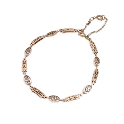 Lot 85 - AN ANTIQUE 9CT GOLD BRACELET, gross weight:...