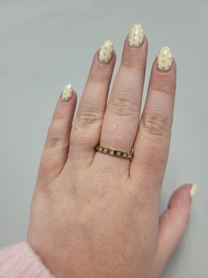 Lot 3 - AN 18CT DIAMOND SET BAND RING, with French...