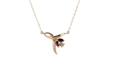 Lot 146 - VARIOUS TANGLED AND BROKEN 9CT GOLD CHAINS,...