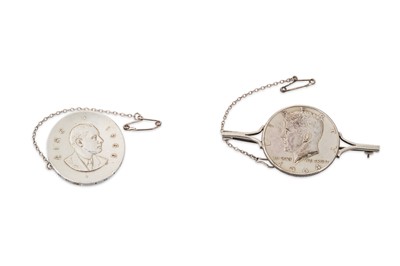 Lot 148 - A COLLECTION OF COMMEMORATIVE SILVER BROOCHES,...