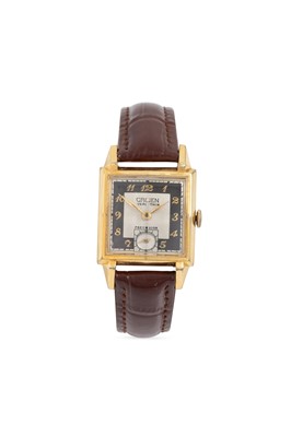 Lot 29 - A 1950'S GRUEN WRIST WATCH, rectangular case...