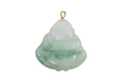 Lot 31 - A JADE PENDANT, mounted in gold, dimensions ca....