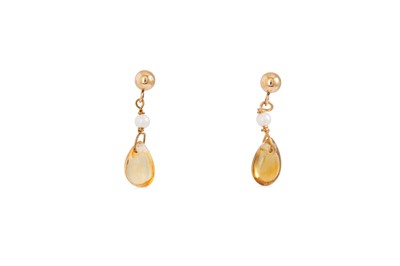 Lot 55 - A PAIR OF 9CT GOLD SET CITRINE DROP EARRINGS,...