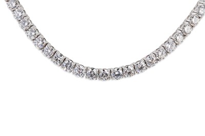 Lot 238 - A FINE QUALITY DIAMOND LINE NECKLACE, the...