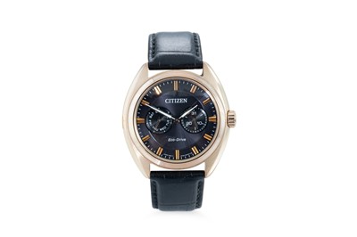 Lot 327 - A GENT'S CITIZEN ECO-DRIVE WRISTWATCH, yellow...