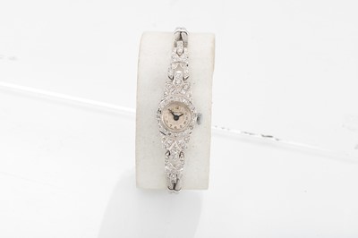 Lot 332 - AN ART DECO LADY'S COCKTAIL WRISTWATCH, the...