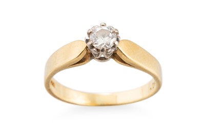 Lot 218 - A DIAMOND SOLITAIRE RING, mounted in 18ct...
