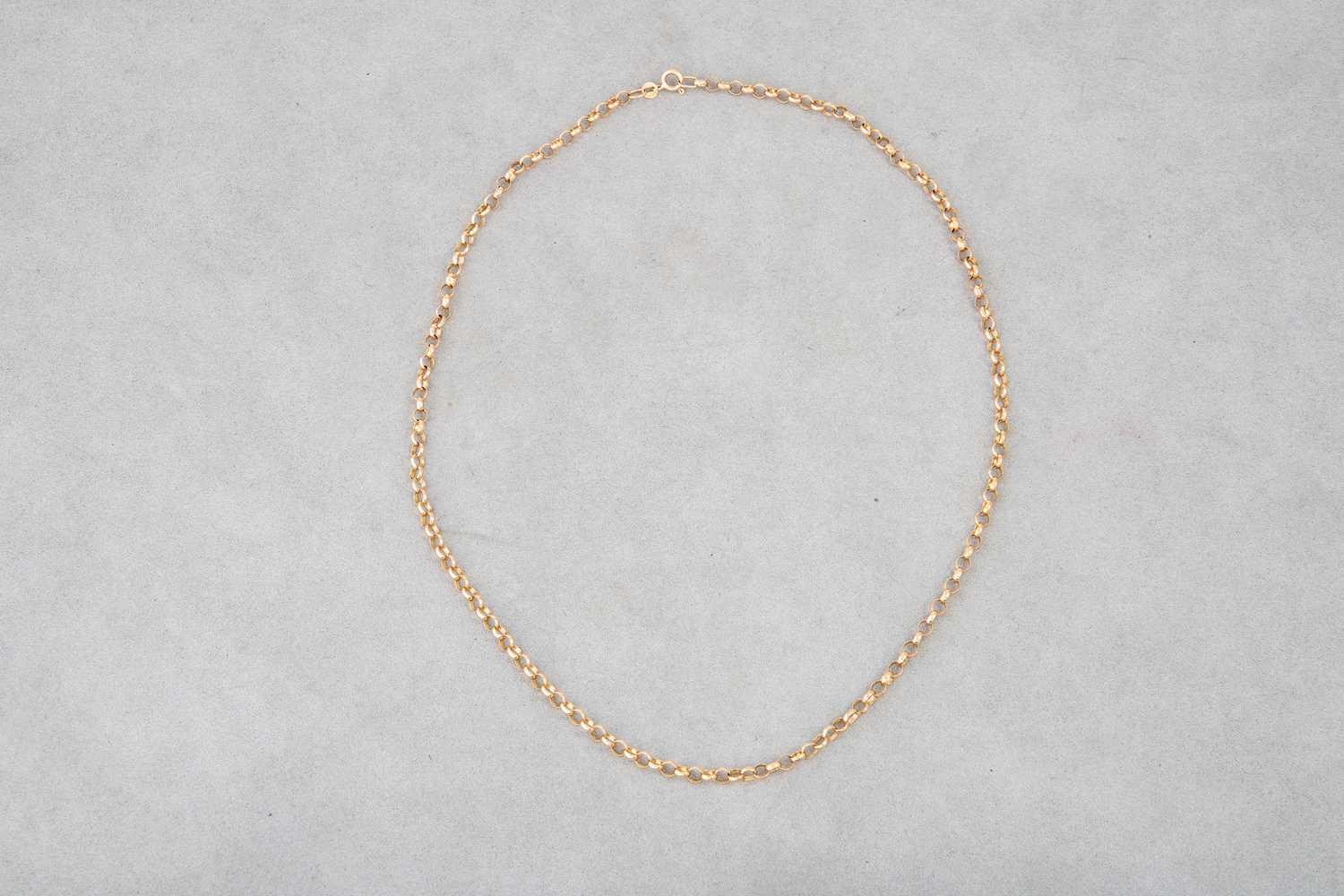 Lot 38 - A 9CT GOLD BELCHER LINK NECKLACE, 8.8 g. 19"