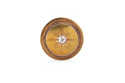 Lot 273 - A VICTORIAN DIAMOND SET BROOCH, of circular...