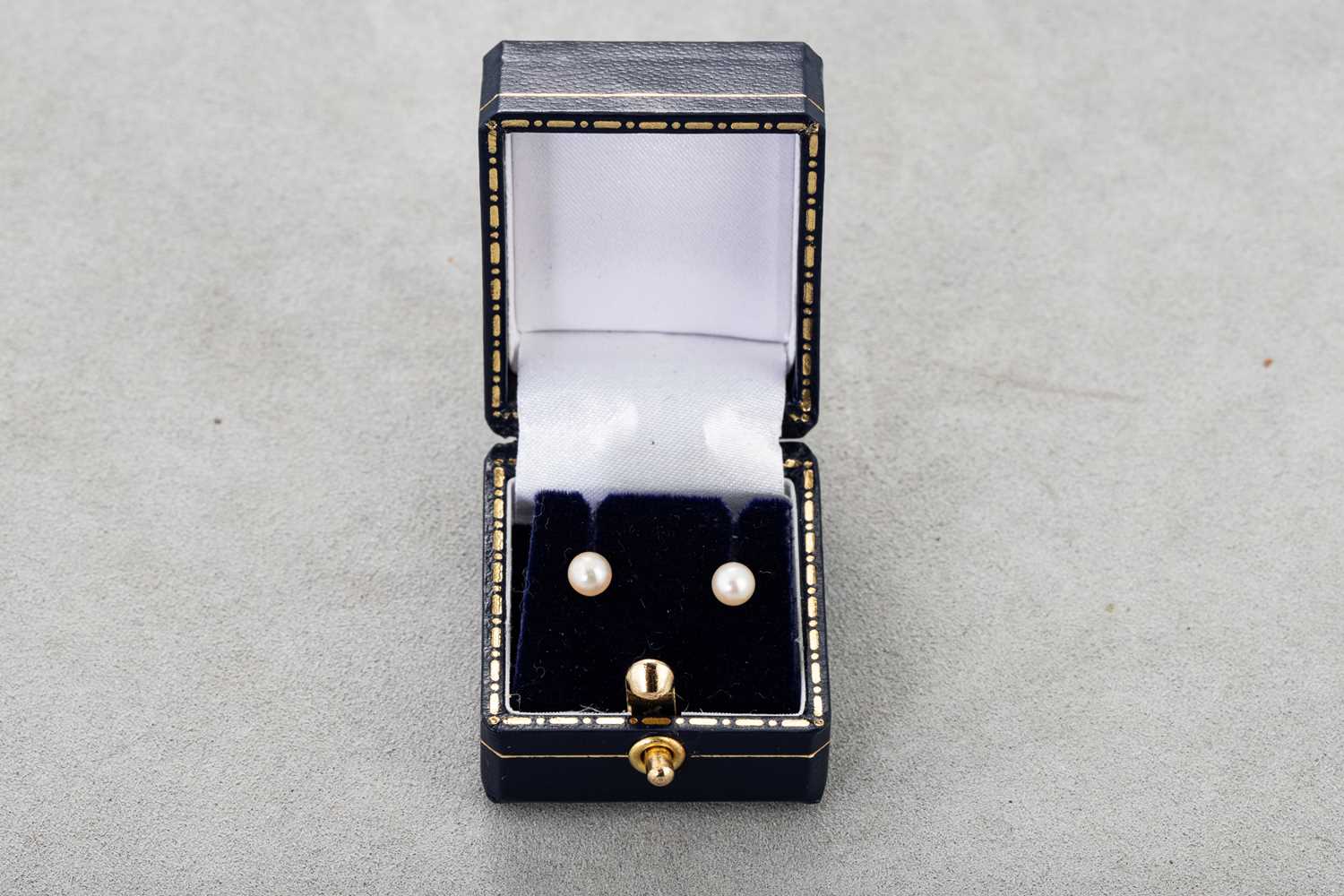 Lot 81 - A PAIR OF CULTURED PEARL STUD EARRINGS, pearls...