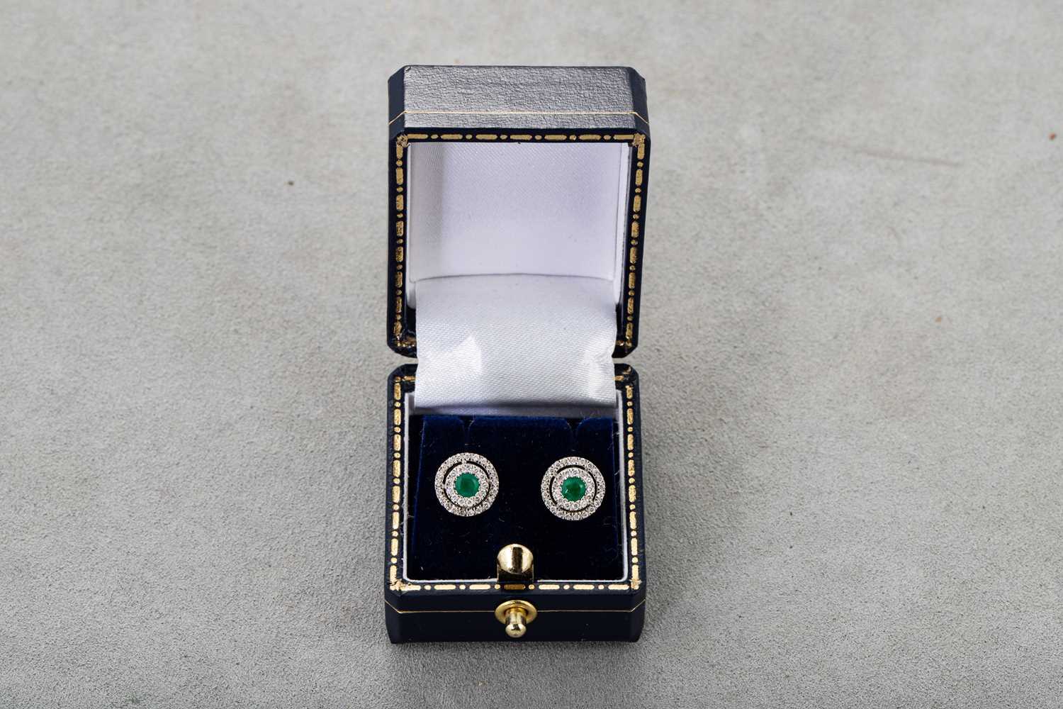 Lot 83 - A PAIR OF EMERALD AND DIAMOND TARGET EARRINGS,...