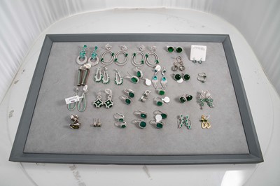 Lot 186 - A COLLECTION OF GREEN STONE SET EARRINGS,...