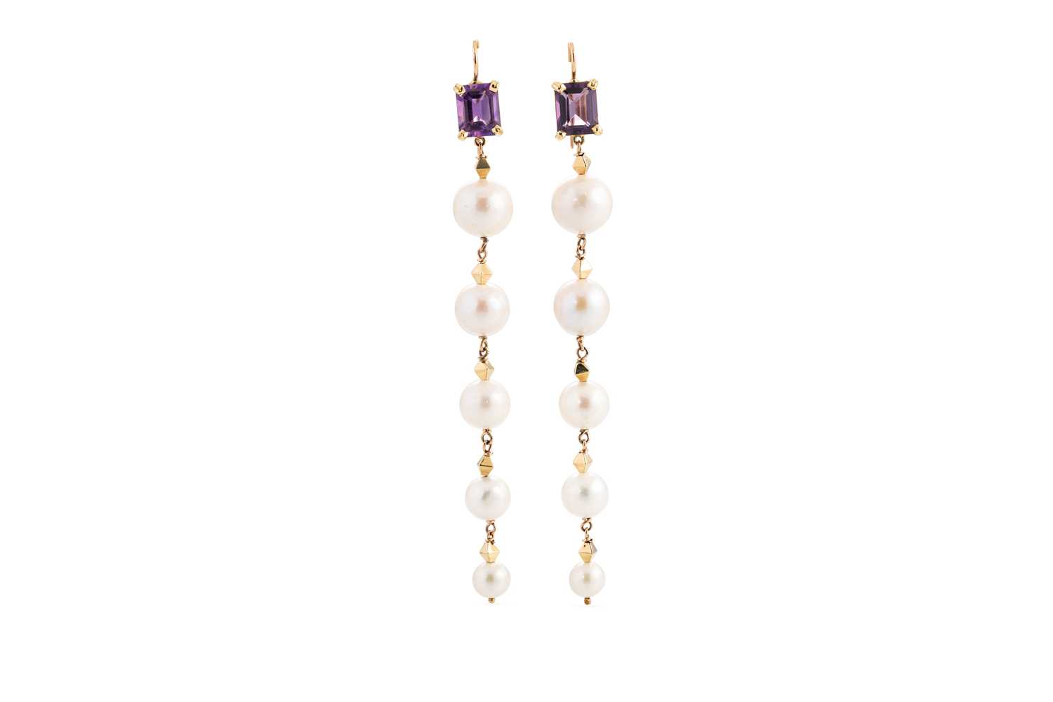Lot 104 - A PAIR OF FRESH WATER PEARL AND AMETHYST DROP...