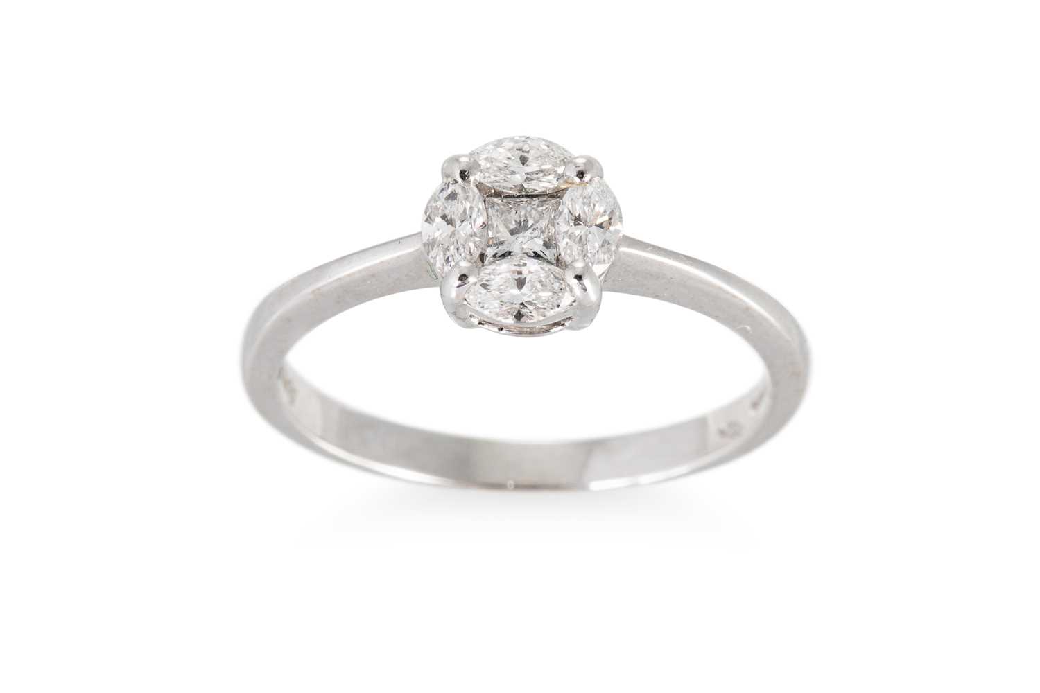 Lot 154 - A DIAMOND CLUSTER RING, set with marquise and...