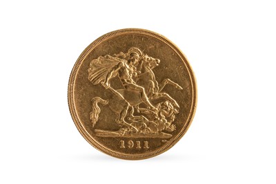 Lot 366 - A 1911 PROOF GOLD £5 GEORGE V ENGLISH COIN,...