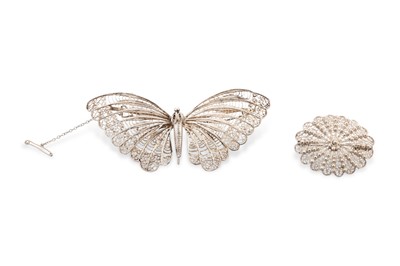 Lot 48 - A VINTAGE PAPION SILVER WIRE WORK BROOCH,...